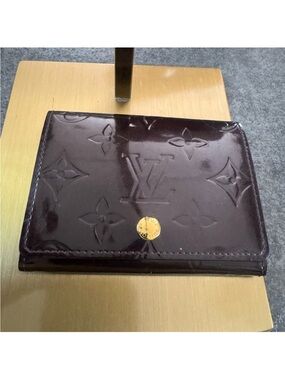 Louis Vuitton Patent Leather  Monogram Card Holder/Wallet Amarante Authentic